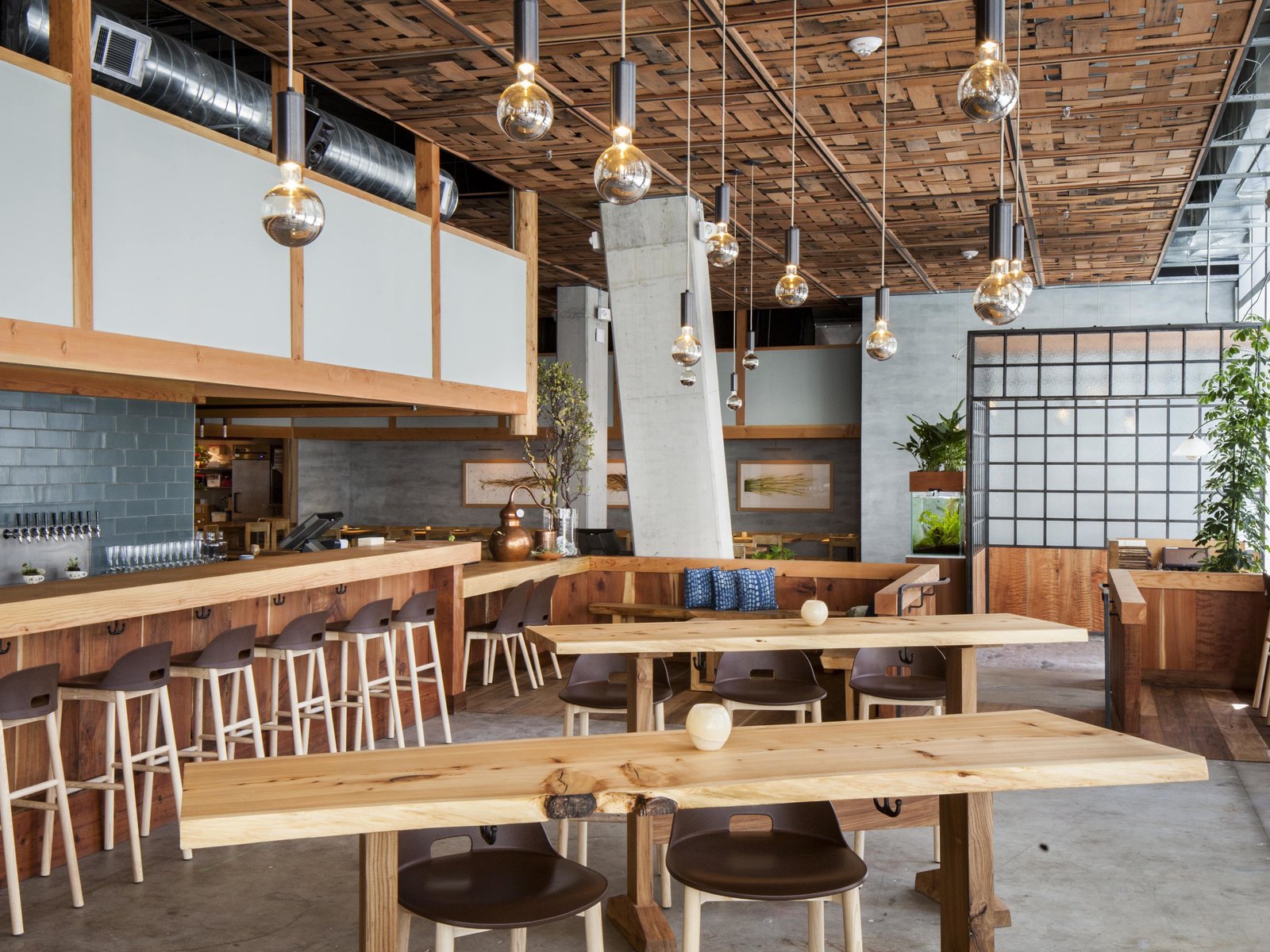 Themed Restaurant Interior Design & Fine Dining Decor in Rajkot